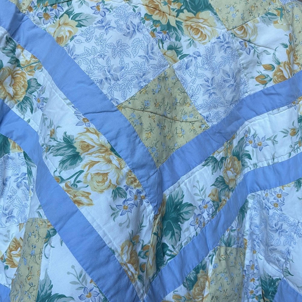Vintage bed quilt